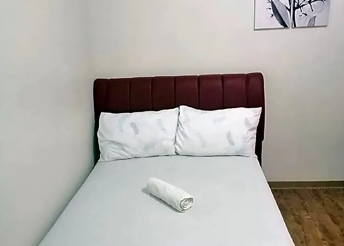 Hotel Ania Travellers 2*